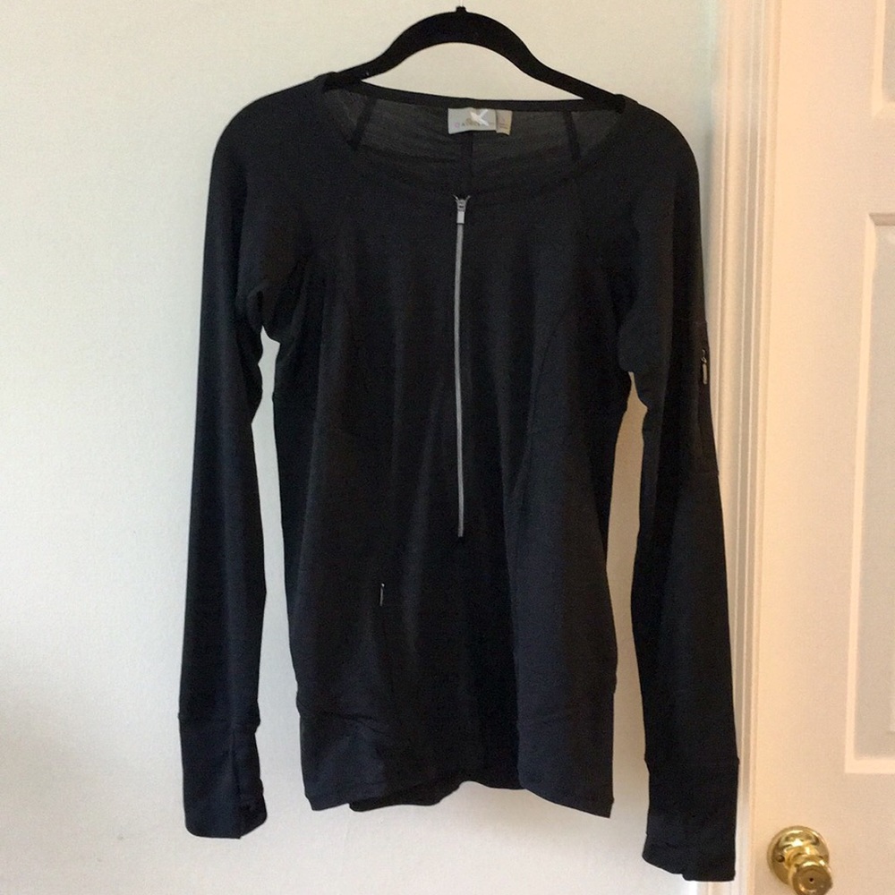 Athleta Long Sleeved Top Small NWOT